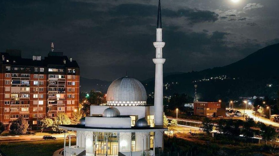 Fotografija Bijele džamije u Zenici pobijedila u izboru za najljepšu fotografiju na temu ”Harem moje džamije”