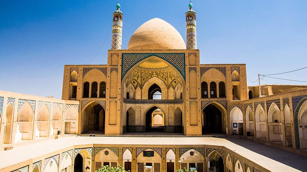 Džamije u Iranu od danas ponovo otvorene za vjernike