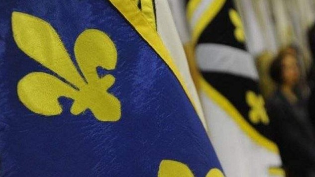 Policija na Palama kaznila Sarajliju "zbog fotografije sa zastavom Armije BiH"