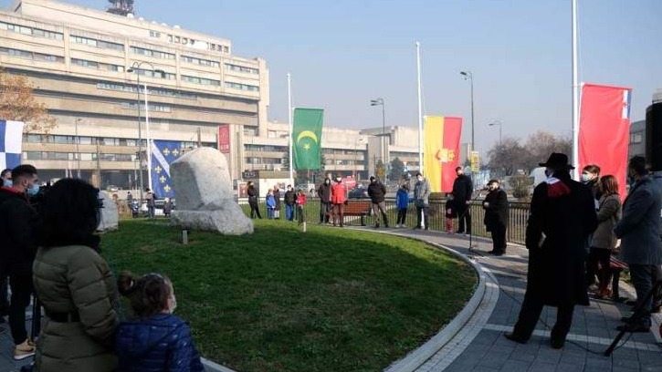 Otvoren park “Bosanski stećak i zastava” preko puta zgrade Općine Novi Grad