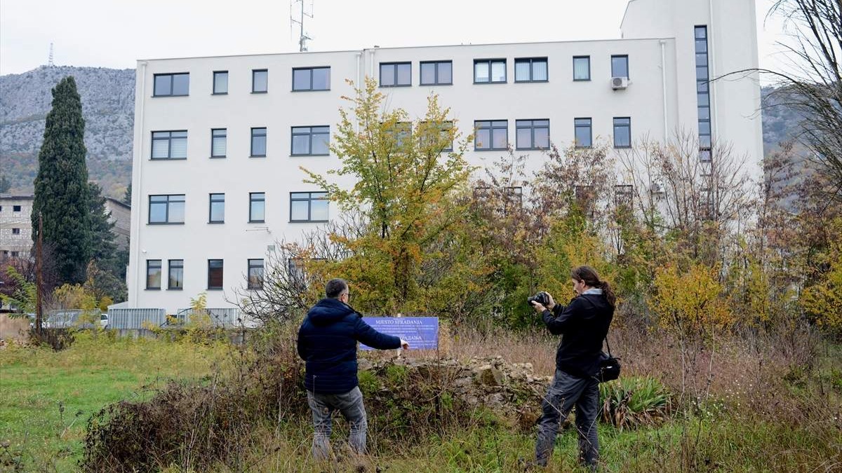 Grupa aktivista obilježila mjesta stradanja u Livnu, Ljubuškom i Čapljini