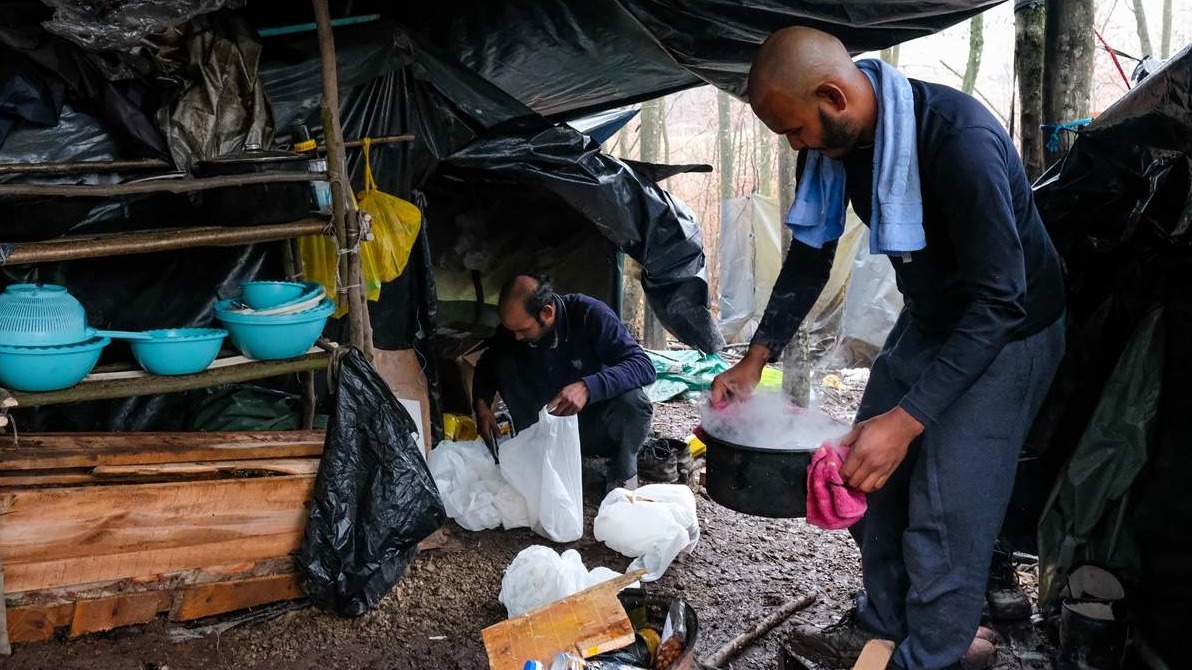 Migranti u kampu kod Velike Kladuše borave u izuzetno teškim uslovima