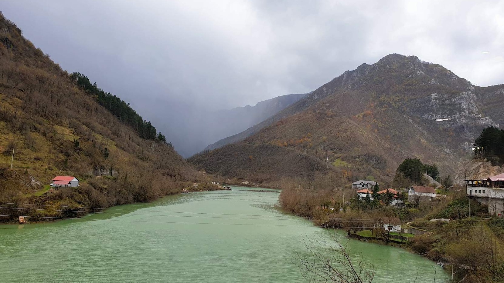 BiH: U porastu nivo rijeke Une u Bihaću i Sane u Sanskom Mostu