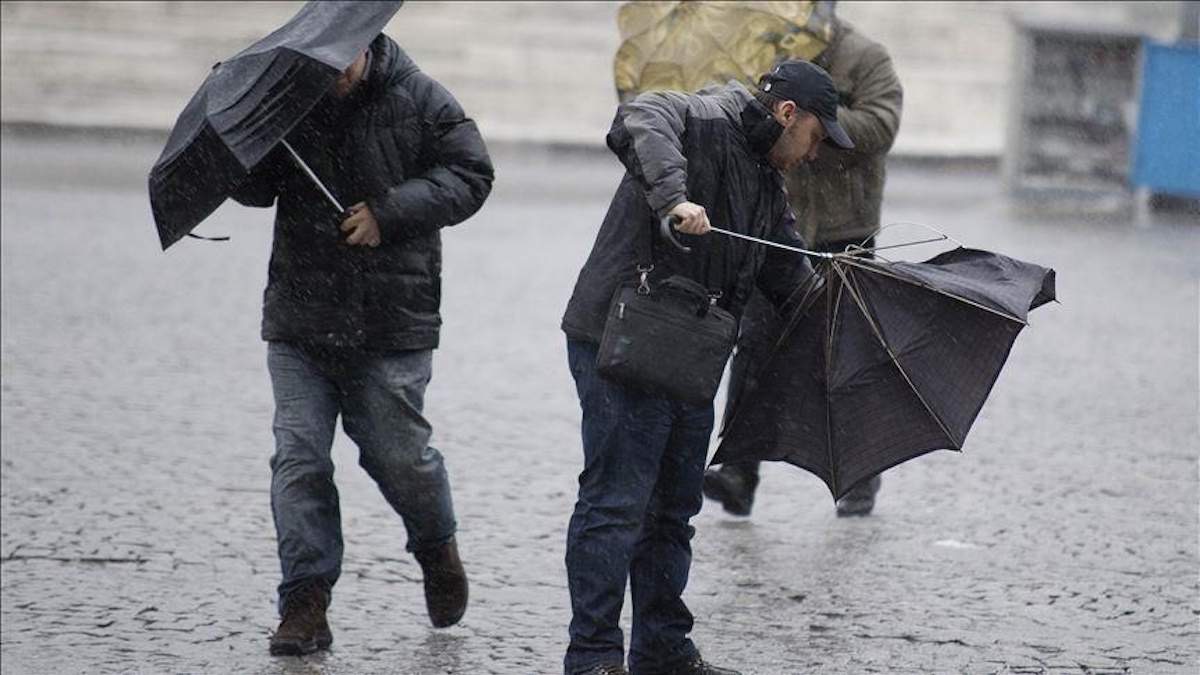 Zbog jakih udara vjetra u većem dijelu Bosne i Hercegovine na snazi žuti meteoalarm