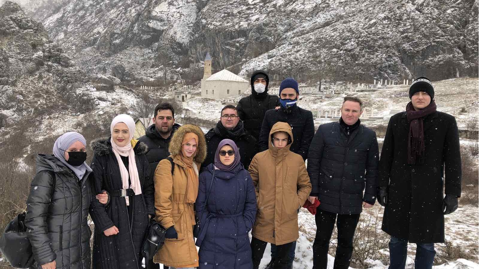 Mreža mladih MIZ Sarajevo kod povratnika u Gacku: Teško je preživjeti bez solidarnosti