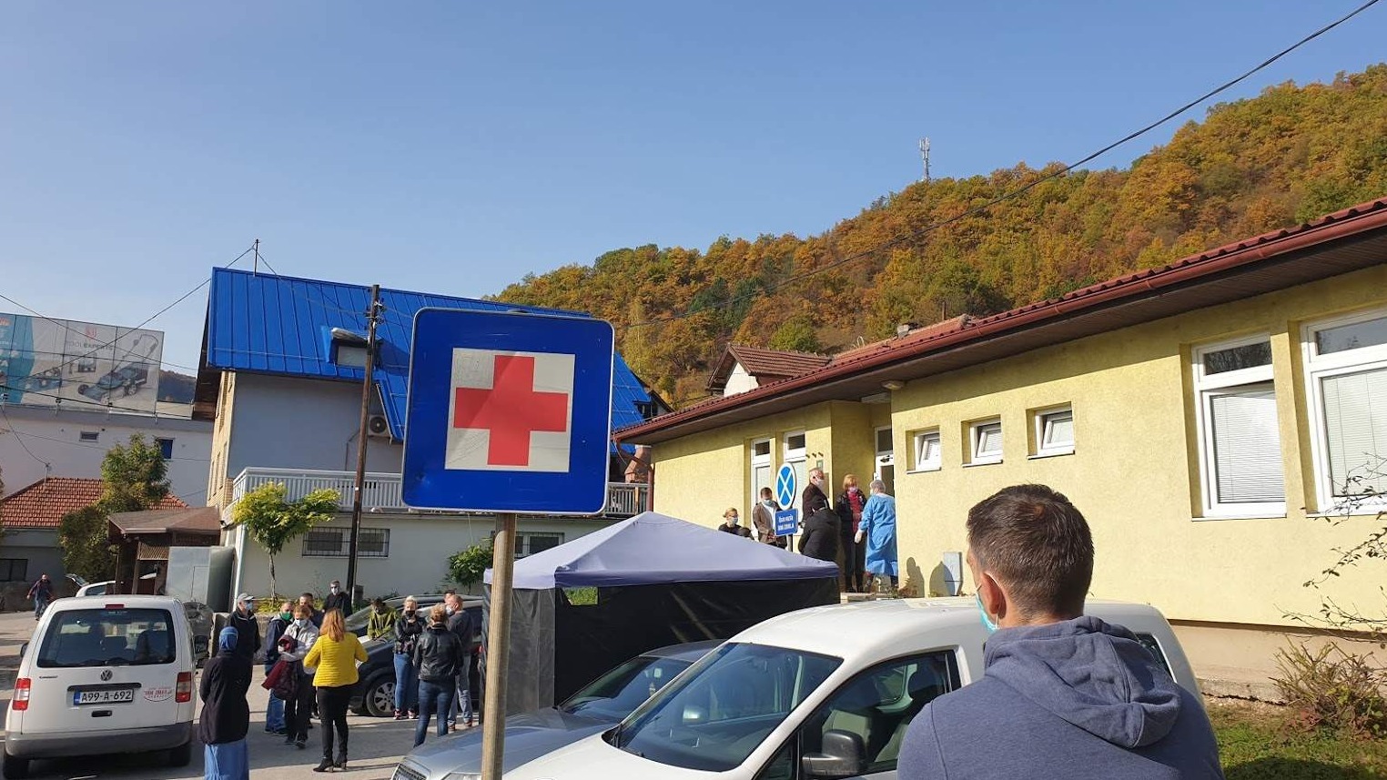 Nazire li se svjetlo na kraju tunela: Godinu dana borbe s virusom korona u BiH