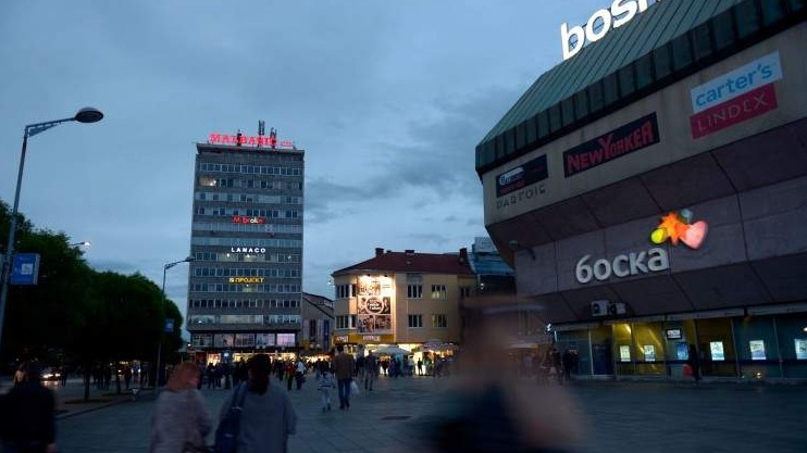 Otvaraju se tržni centri u RS-u, ostale mjere ostaju na snazi