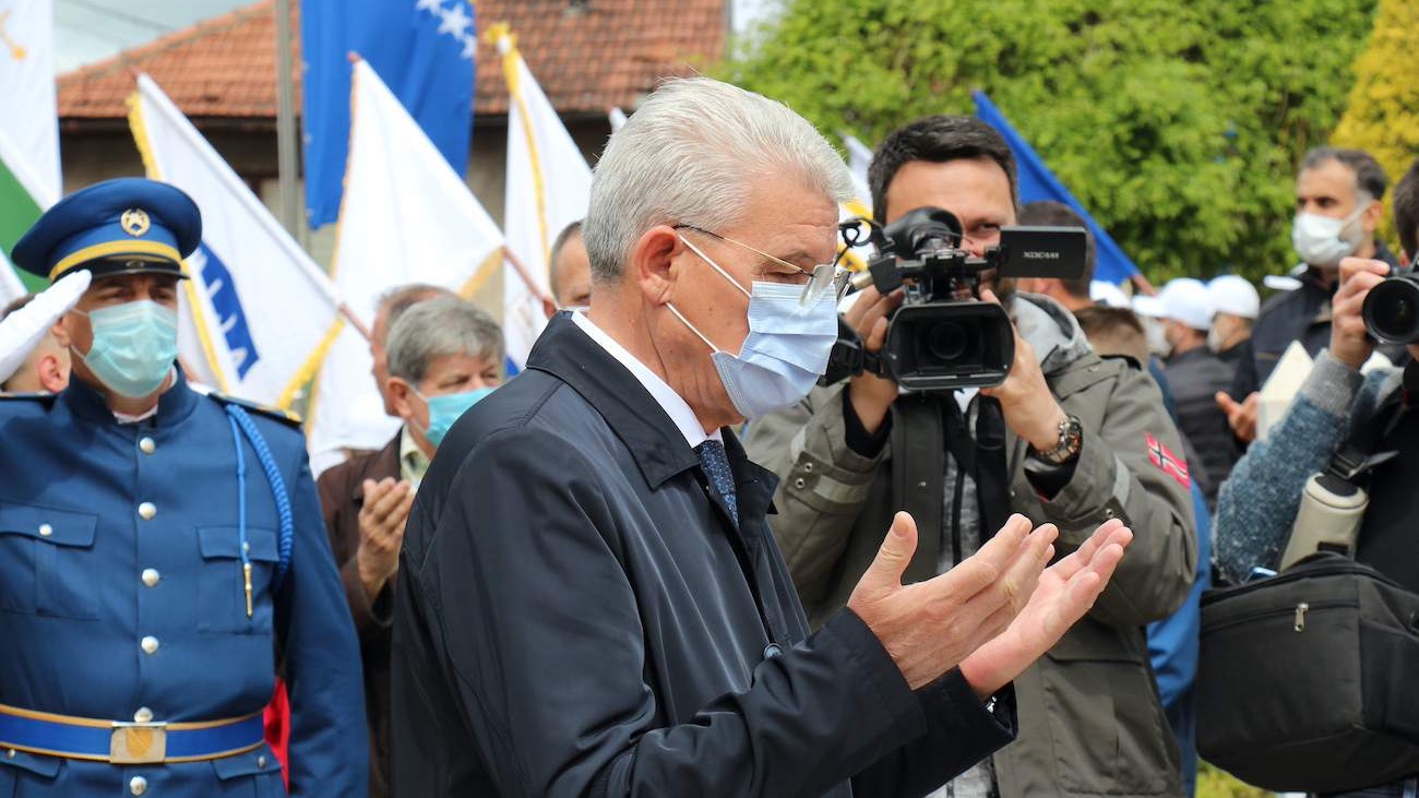 Džaferović na obilježavanju Dana šehida: Svaki dan sjećati se ljudi zaslužnih za slobodu u kojoj živimo