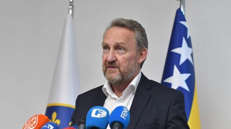 Izetbegović: Otpetljati čvor između SDA i HDZ-a za izmjene Izbornog zakona