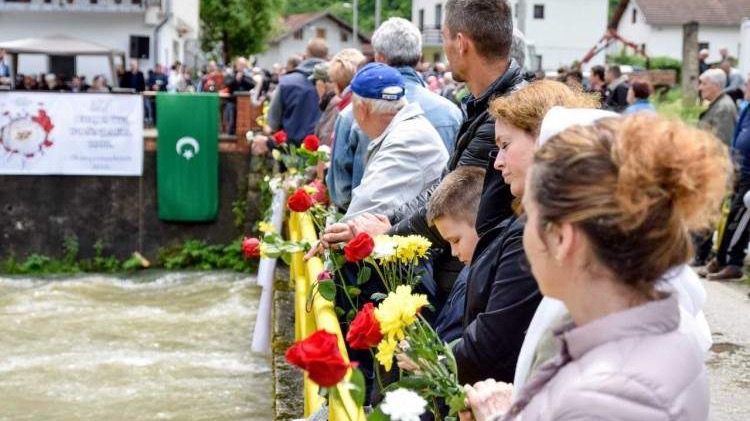 Sutra 29. godišnjica zločina nad Bošnjacima u Jezeru kod Jajca