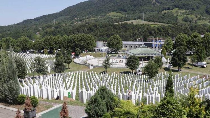 Srebrenica: Program obraćanja predstavnika žrtava genocida i dužnosnika na današnjoj komemoraciji