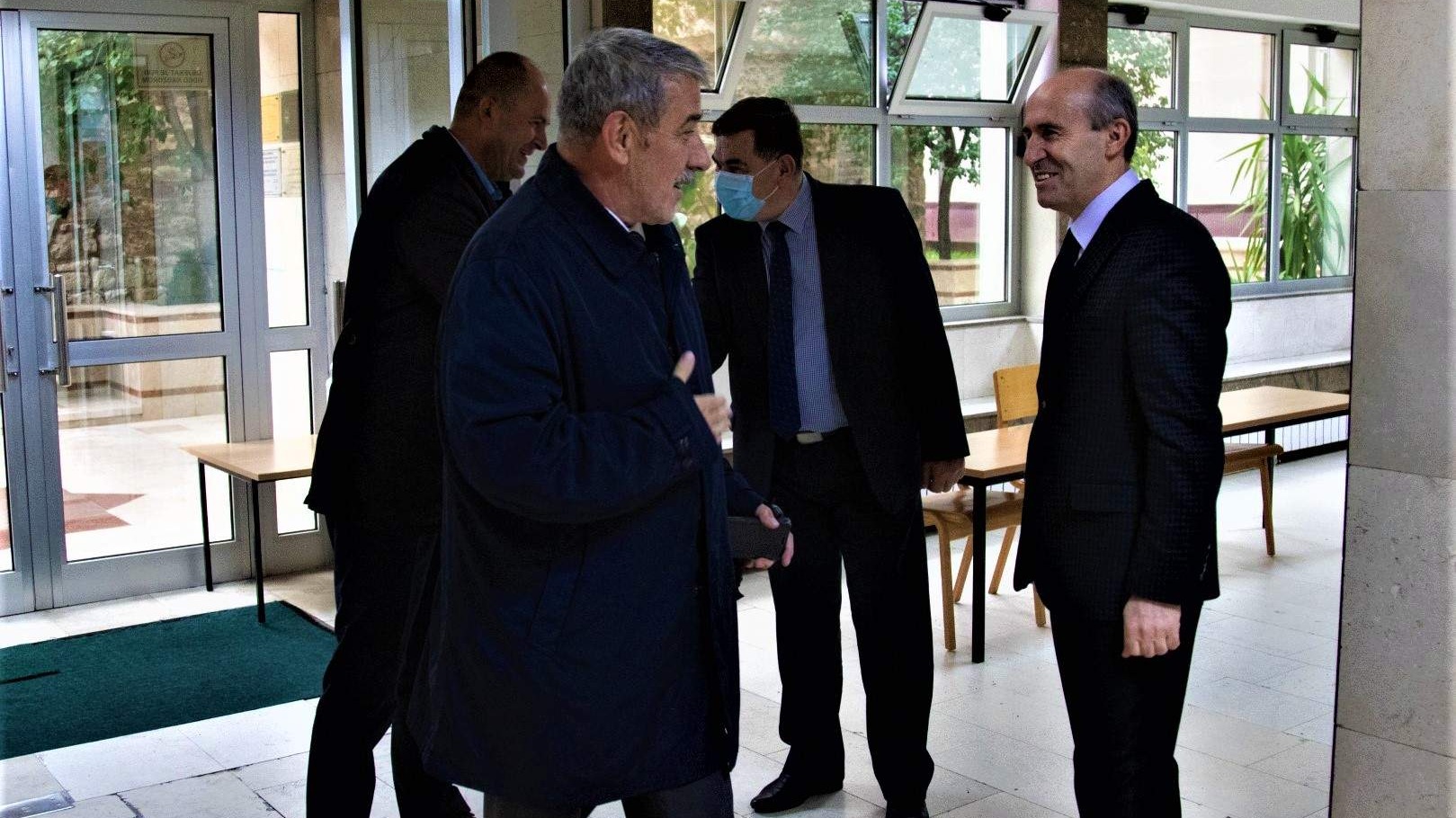 Direktor Uprave za obrazovanje i nauku Rijaseta IZ dr. Dževad Hodžić posjetio Gazi Husrev-begovu medresu