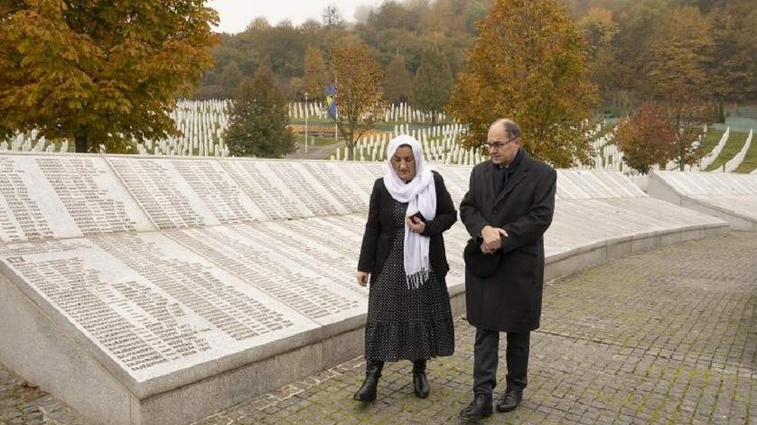 Schmidt odao počast žrtvama genocida u Srebrenici