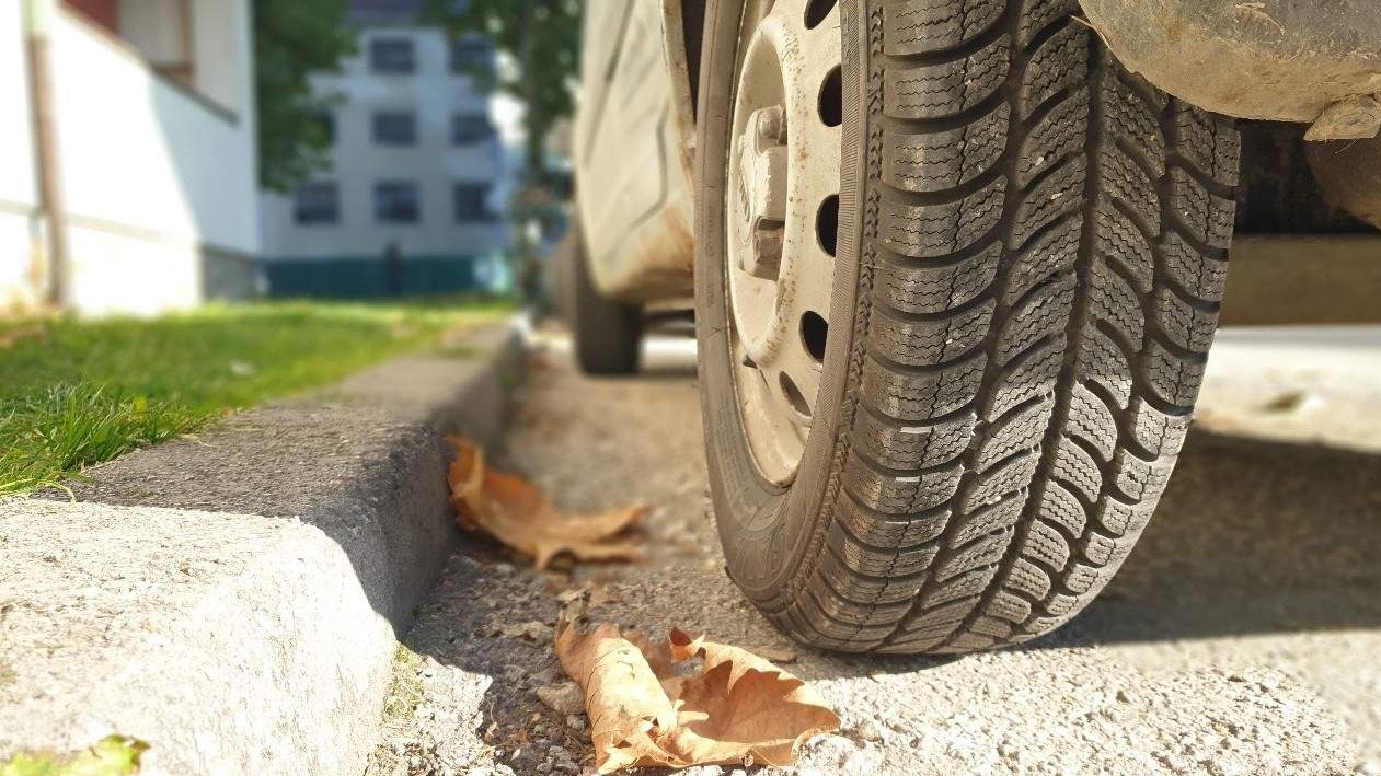 Od danas obavezno posjedovanje zimske opreme na putevima u BiH