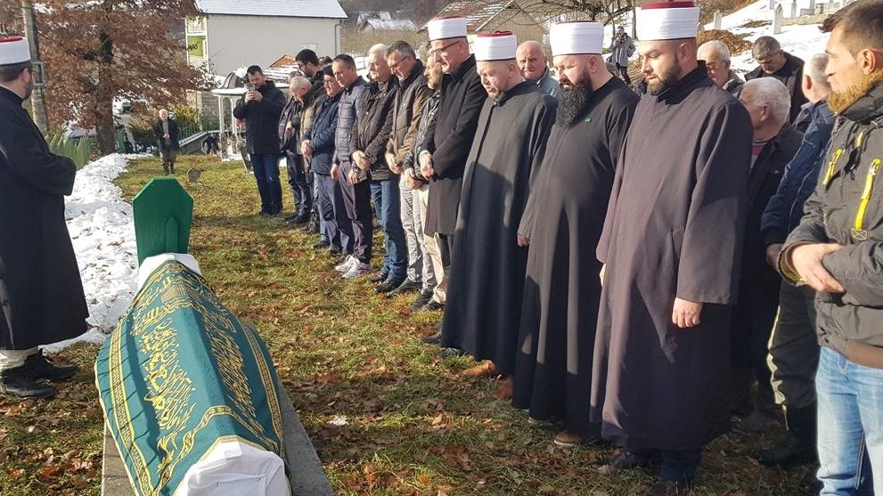 Klanjana dženaza Redžepu Karišiku, svjedoku zločina na Uborku kod Mostara