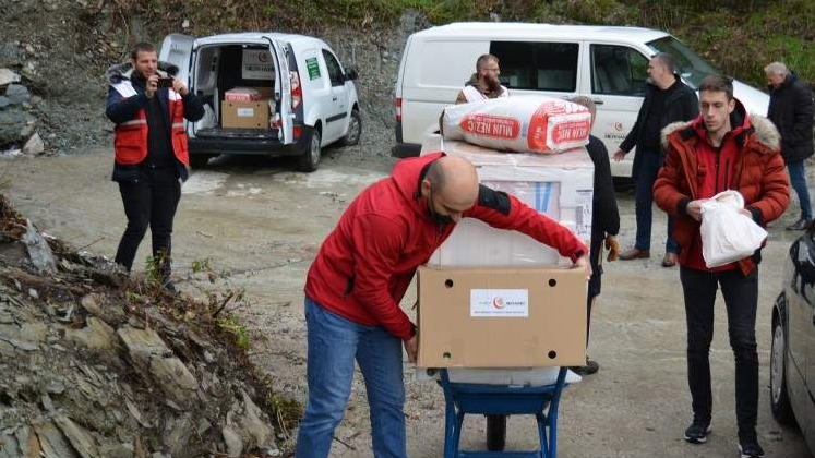 Merhamet - Šporeti i paketi za 40 porodica čije su kuće stradale u poplavama