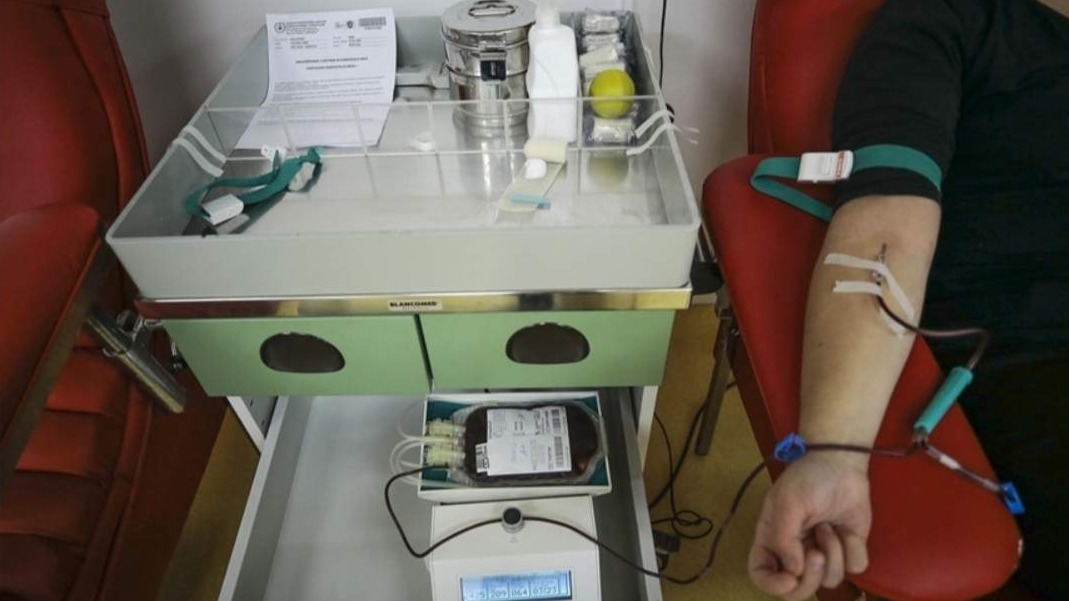 Zavod za transfuzijsku medicinu entiteta FBiH uputio hitan apel za darivanje krvi