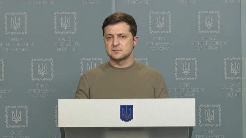 Zelenskiy: Ukrajinu branimo sami, najsnažnije svjetske sile posmatraju izdaleka