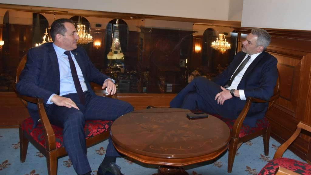 Kancelar Nehammer i ministar Cikotić o jačanju bilateralnih odnosa Austrije i Bosne i Hercegovine
