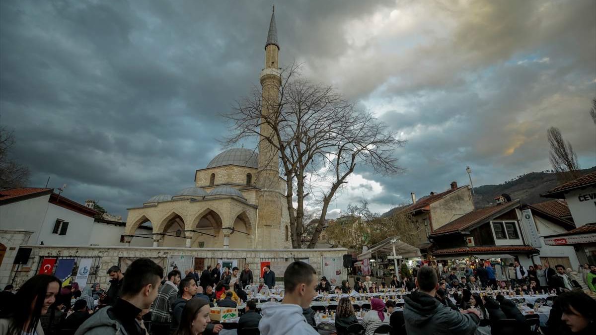 Jačanje bratskih odnosa Bosne i Hercegovine  i Turske: U Sarajevu organiziran iftar na otvorenom