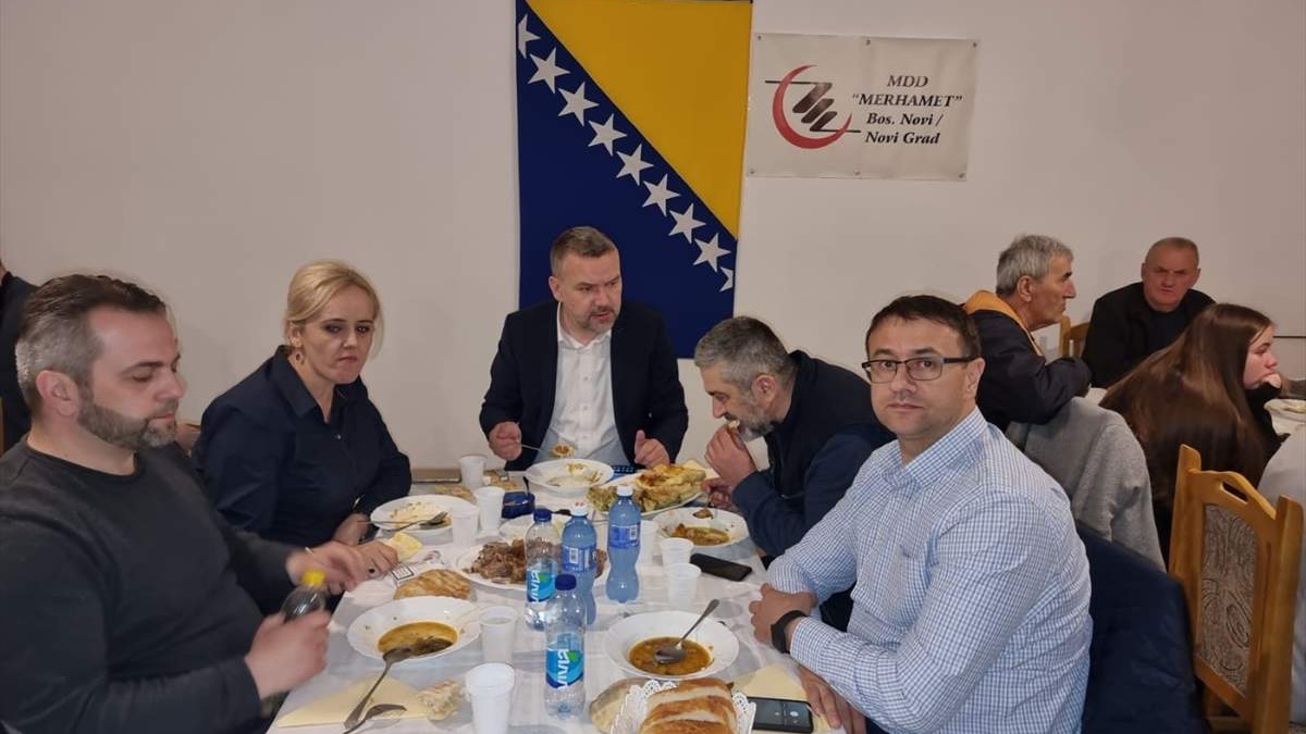 “Merhamet" organizirao iftare za bošnjačke povratnike u Bosanskom Novom