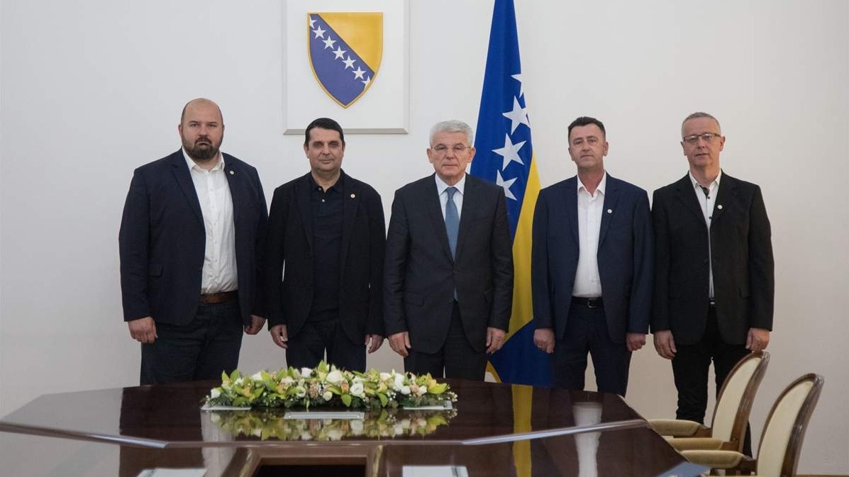 Džaferović primio predstavnike Udruženja veterana Odreda policije za specijalne namjene "Lasta"