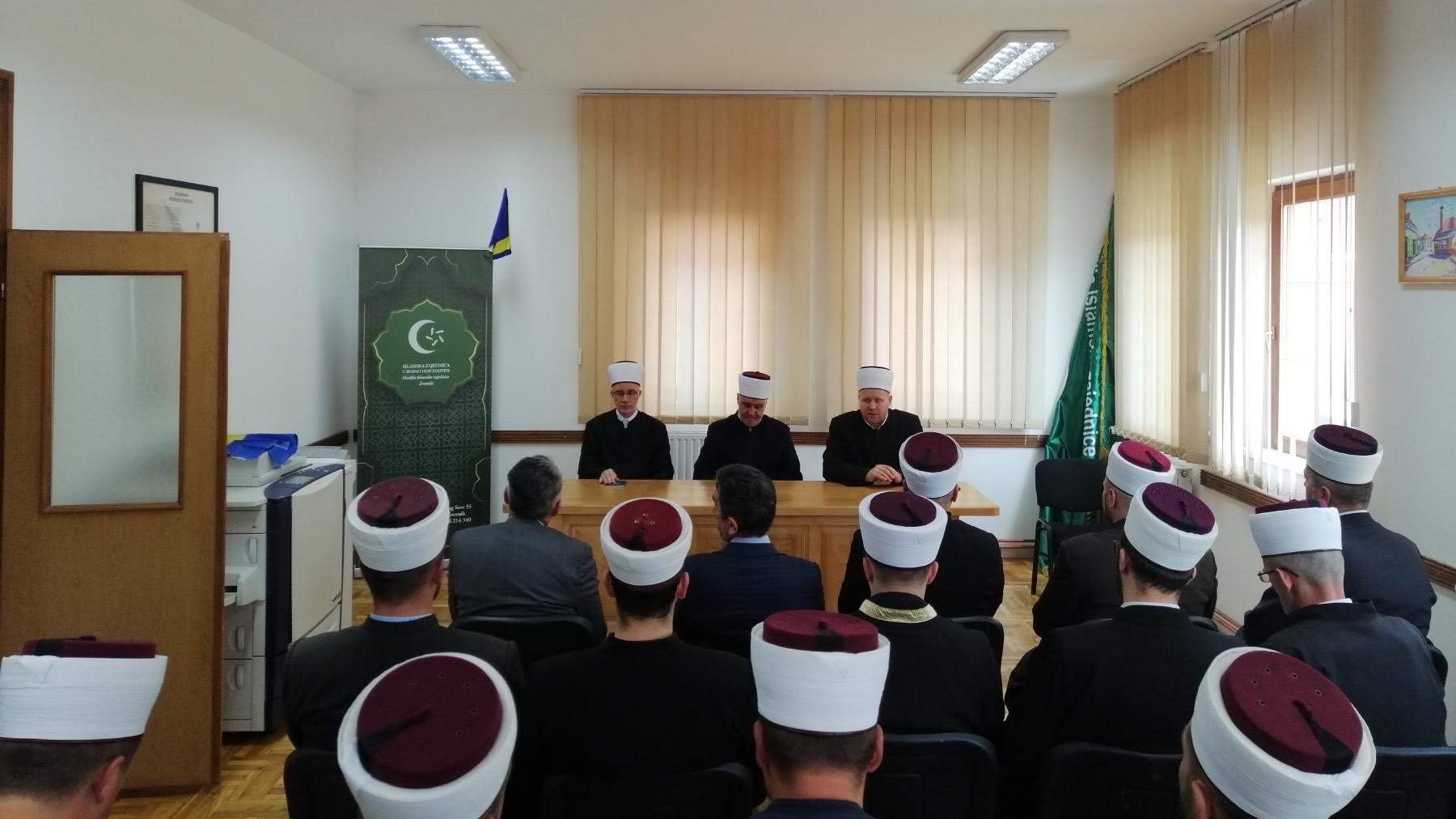 Reisu-l-ulema Kavazović se sastao s imamima MIZ Zvornik