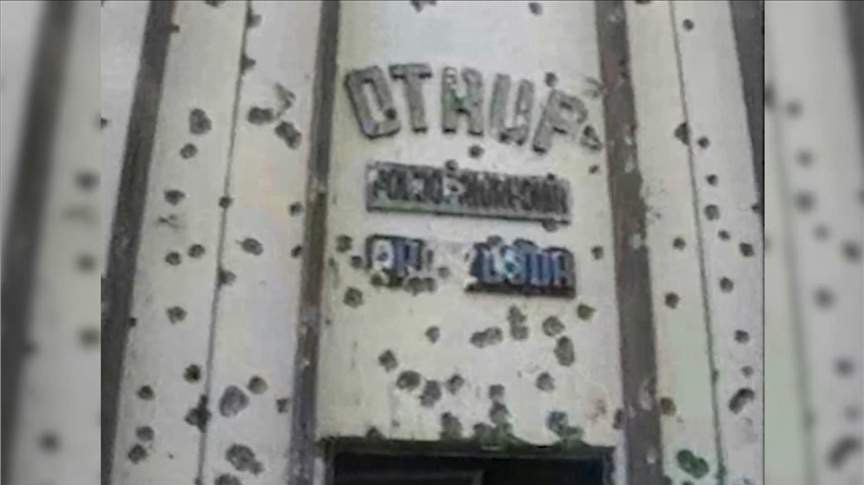 Snimak iz Zemljoradničke zadruge Kravica iz 1996. godine prikazuje razmjere zločina