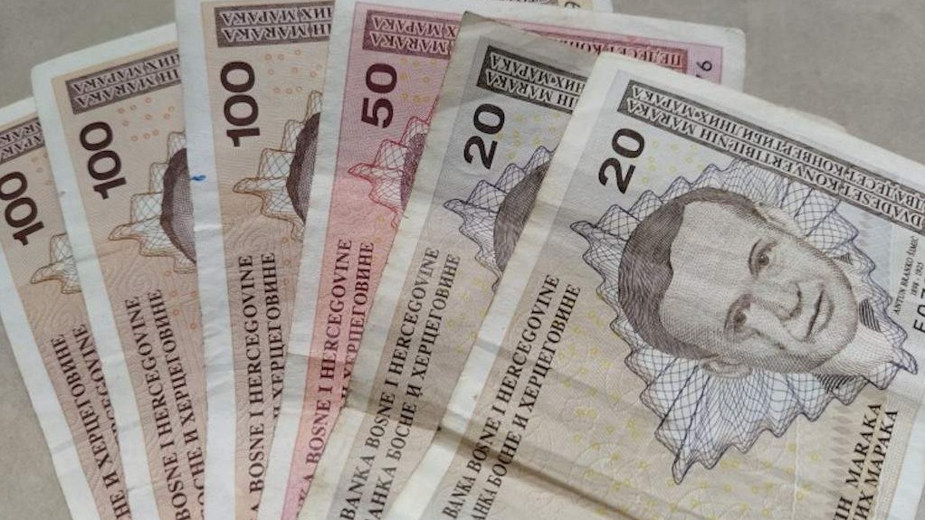 Prosječna neto plata u prvom kvartalu 2022. godine iznosila 1.065 KM