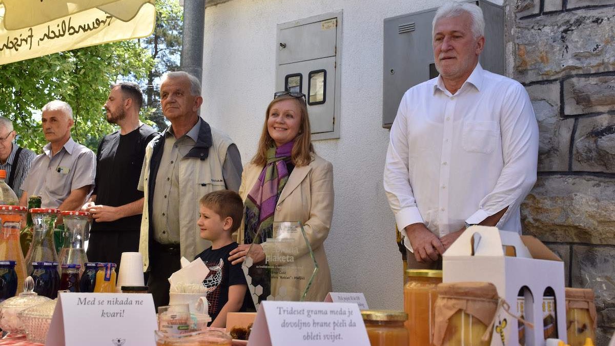 Otvaranjem pčelarskog centra Općina Hadžići obilježila Dan pčela