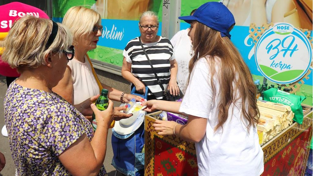 Domaći brendovi i "BH. korpa" počastili kupce domaćim proizvodima