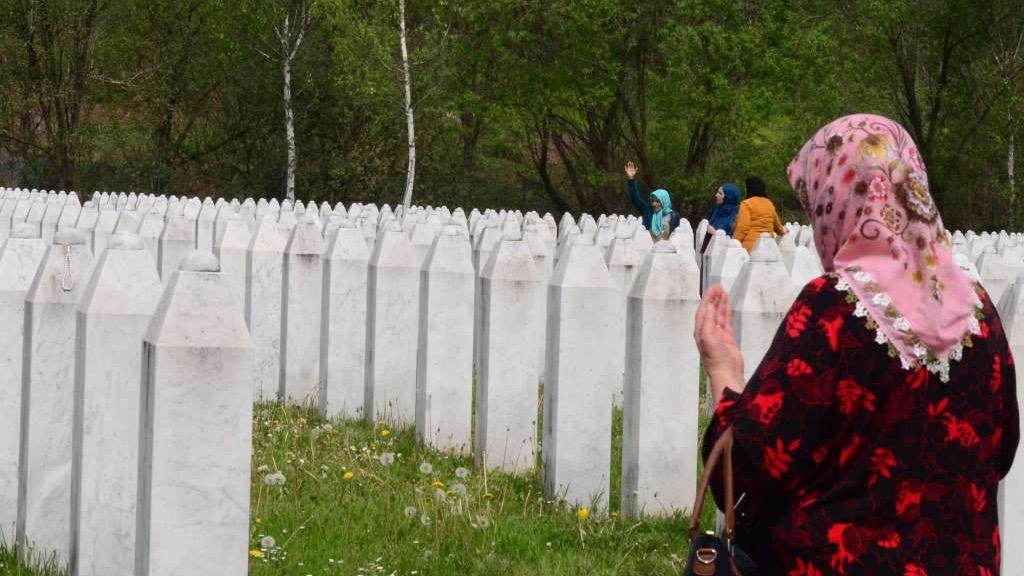 Uoči još jedne godišnjice genocida, Pettigrew odao počast hrabrosti majkama Srebrenice