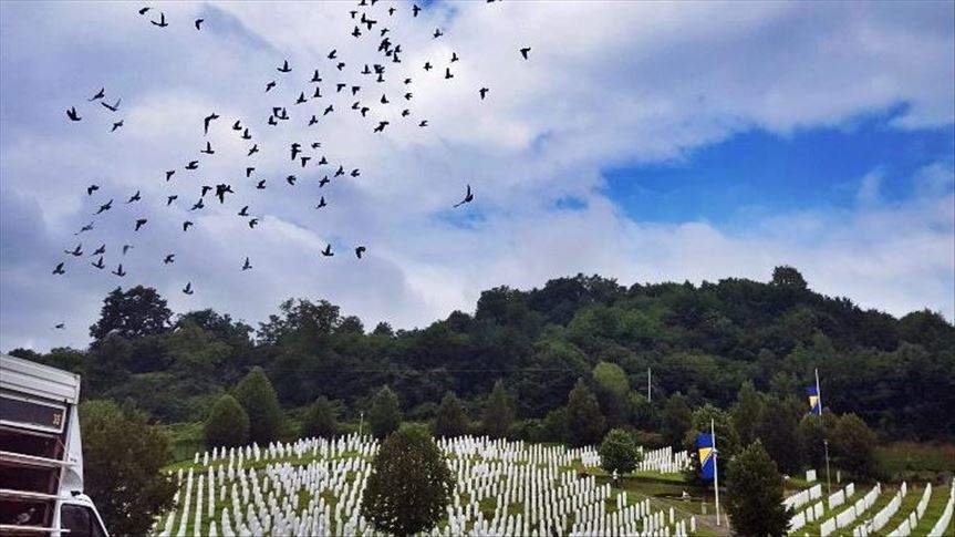 Memorijalni let golubova povodom 27. godišnjice genocida u Srebrenici