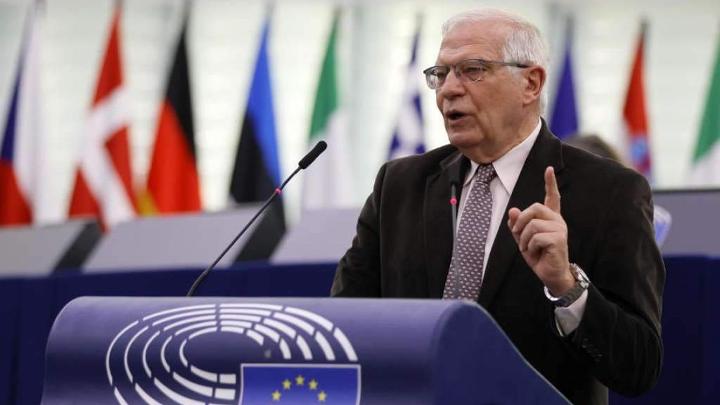 Borrell i Várhelyi:   Evropa je zakazala u Srebrenici i suočeni smo sa svojom sramotom