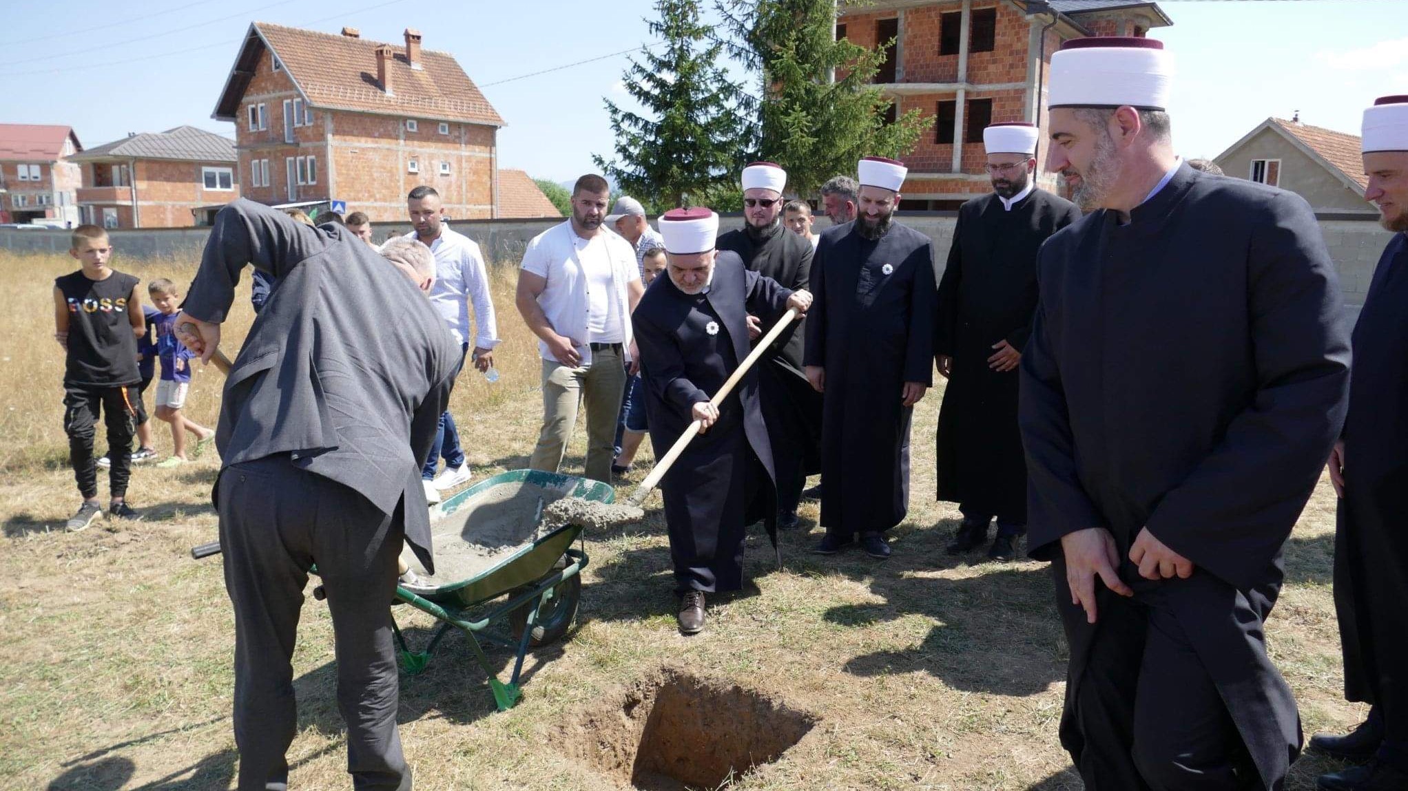 Položen kamen-temeljac za islamski centar u Tutinu (VIDEO)