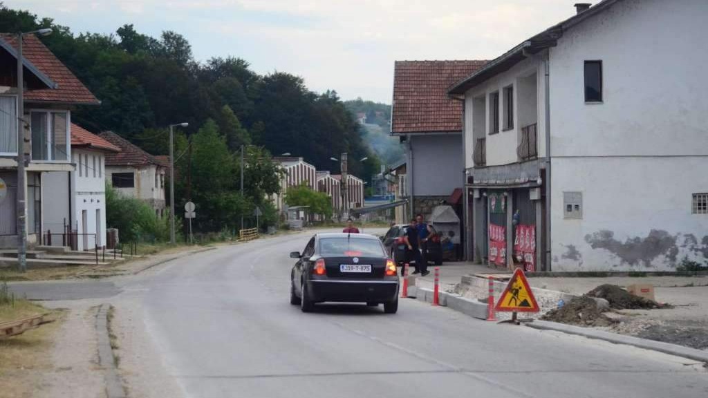 Potočari: U toku izgradnja pješačke staze od Memorijalnog centra do Doma za stara lica