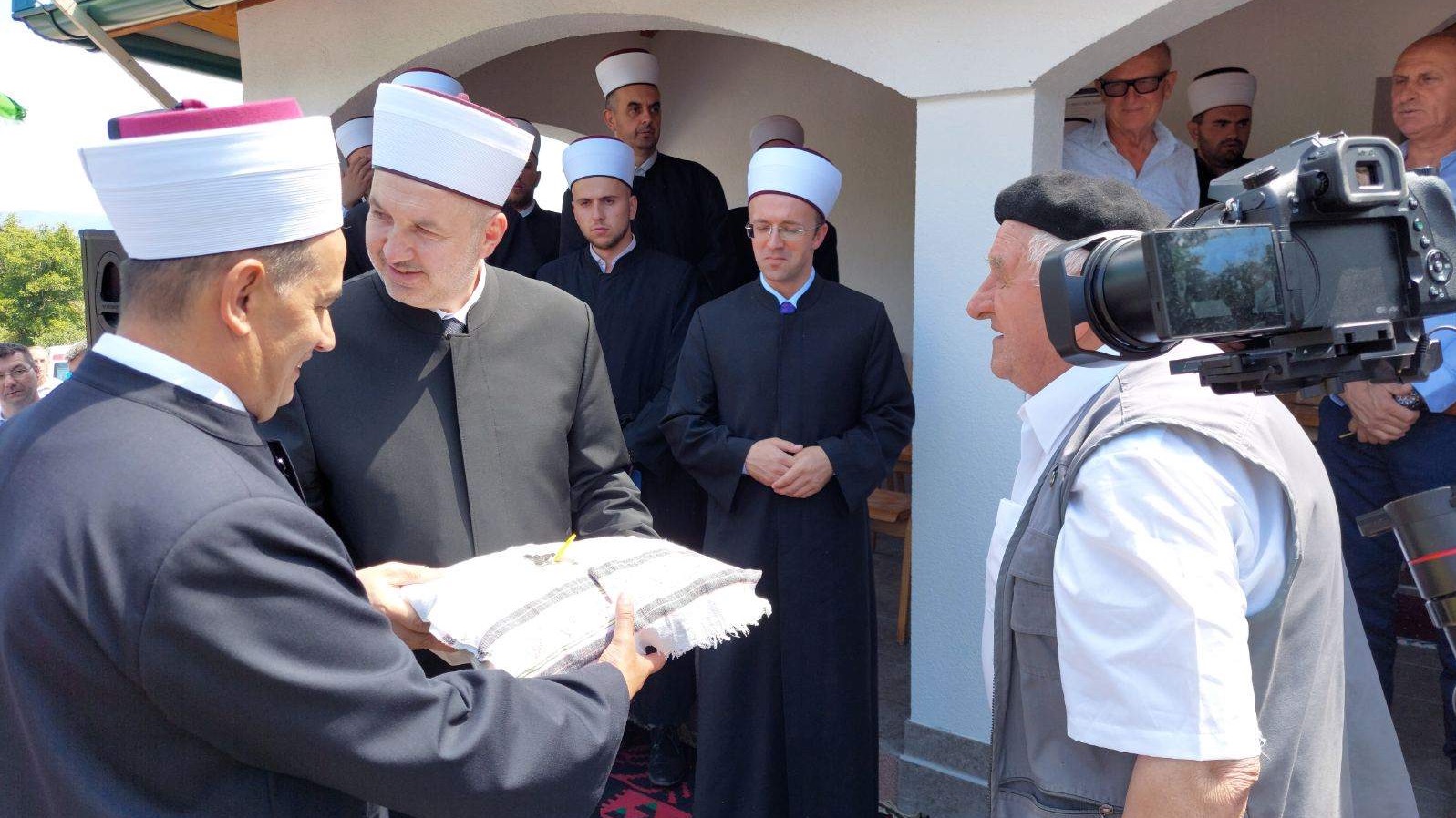 Olovo: Svečano otvorena džamija u Klinčićima