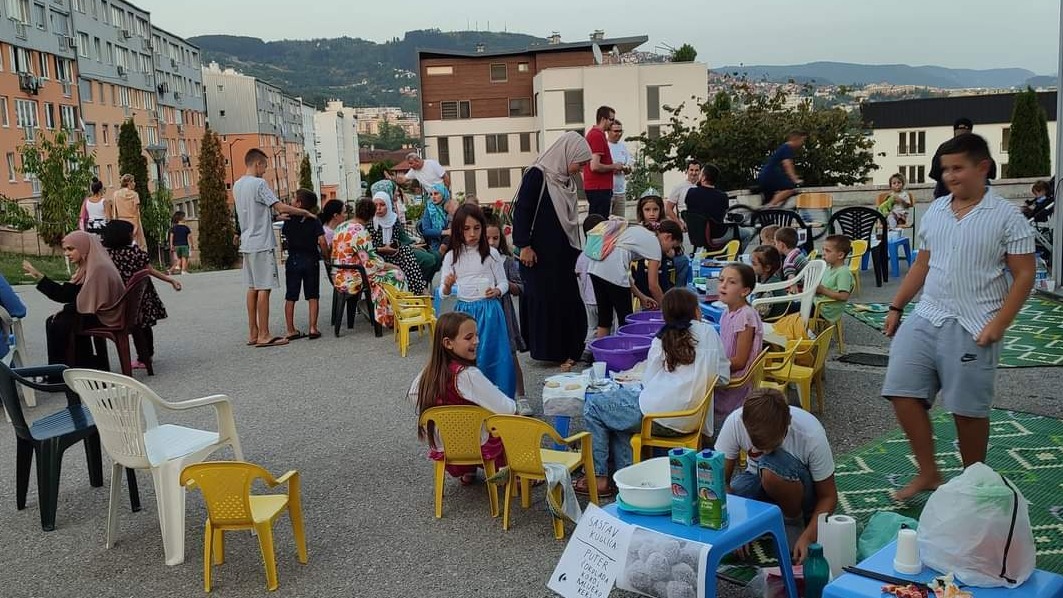 Džemat Šip - Slatki bazar polaznika mektepske pouke 