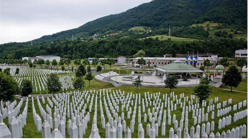 Majke Srebrenice i Udruženje žrtava genocida: Milanoviću, niste više dobrodošli u Srebrenicu