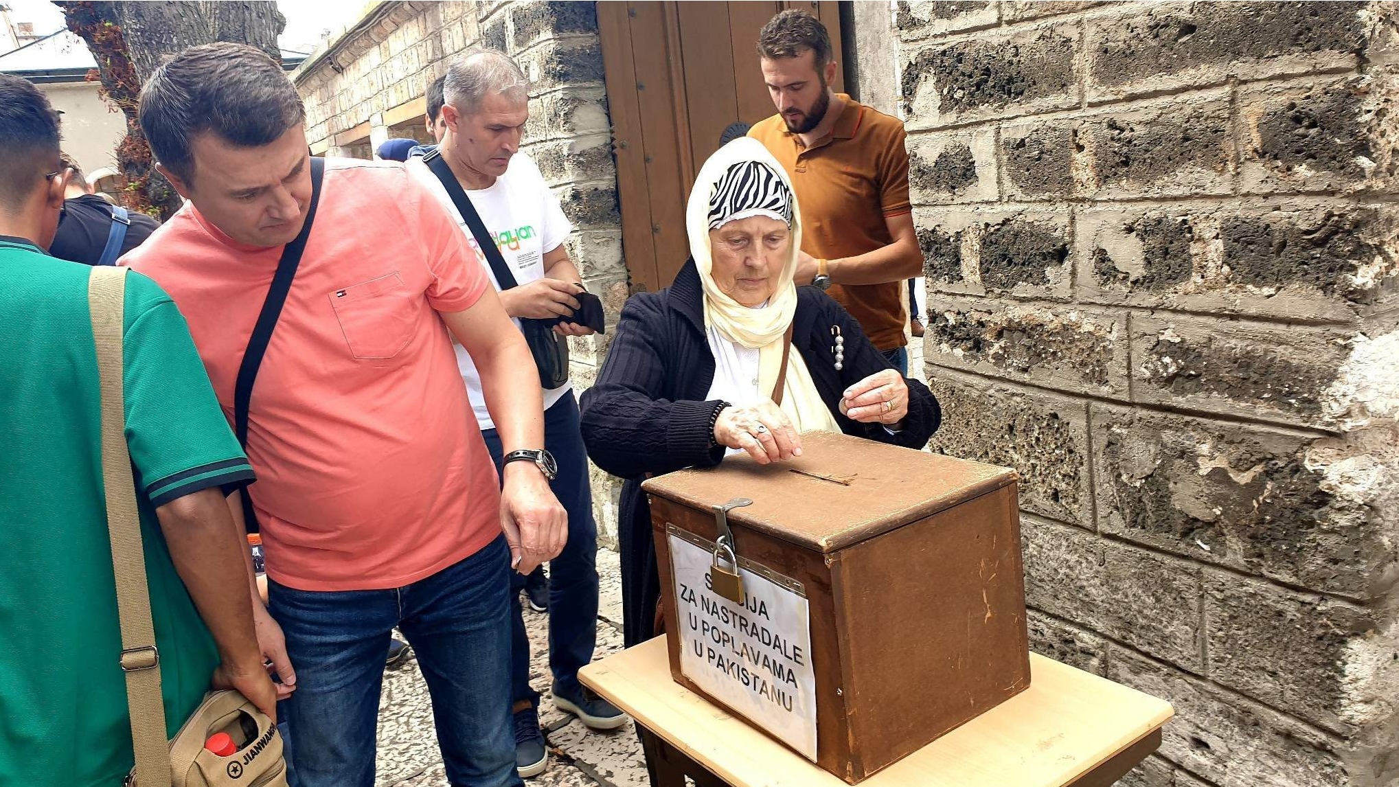 Veliki odziv vjernika u svim džamijama na sergiji za narod Pakistana