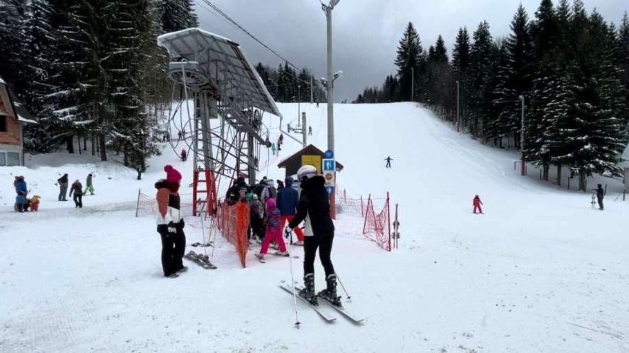 Danas se otvara i sezona skijanja na kakanjskim Ponijerima