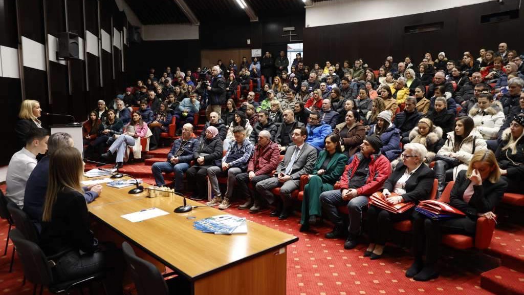 Stari Grad Sarajevo - Potpisani ugovori sa učenicima i studentima iz boračke populacije