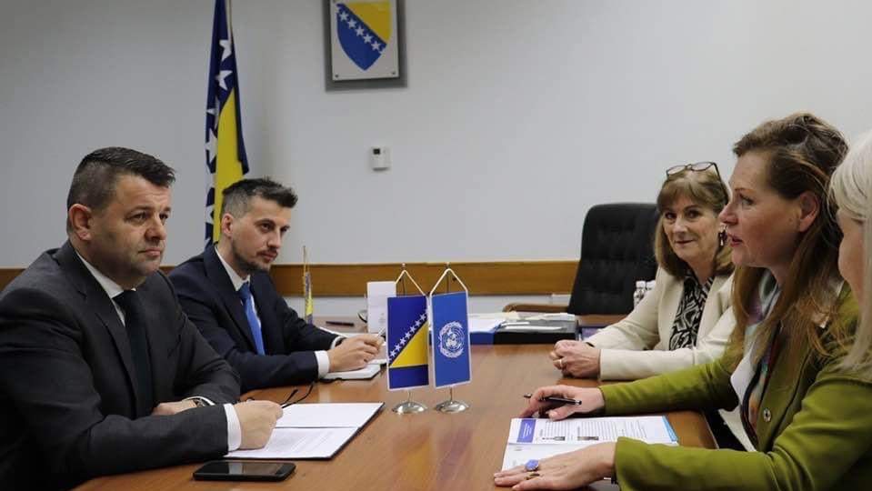 Ministar Hurtić se sastao s koordinatoricom UN-a Ingrid Macdonald