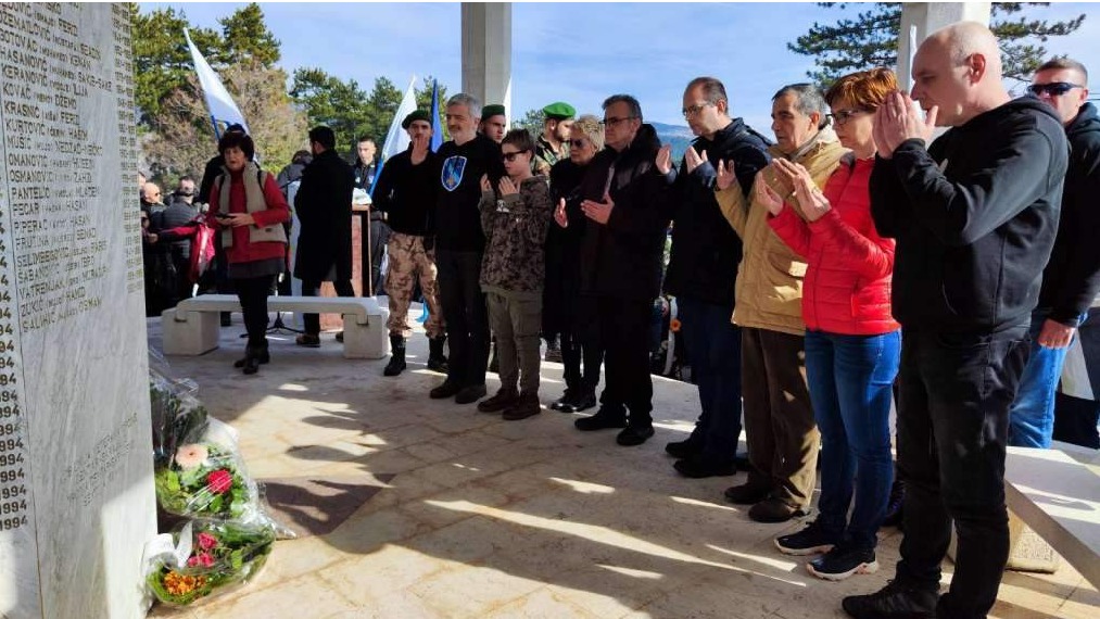 Centralna proslava godišnjice formiranja 105. motorizovane brigade Armije RBiH