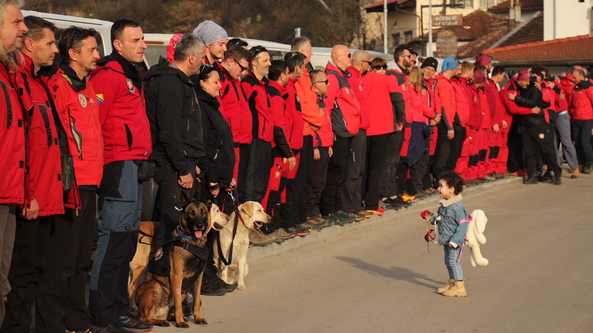 Spasioci dočekani u Sarajevu: Vi ste naši heroji