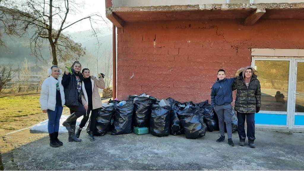 Učenici prodajom plastične ambalaže prikupili novac za Tursku i Siriju