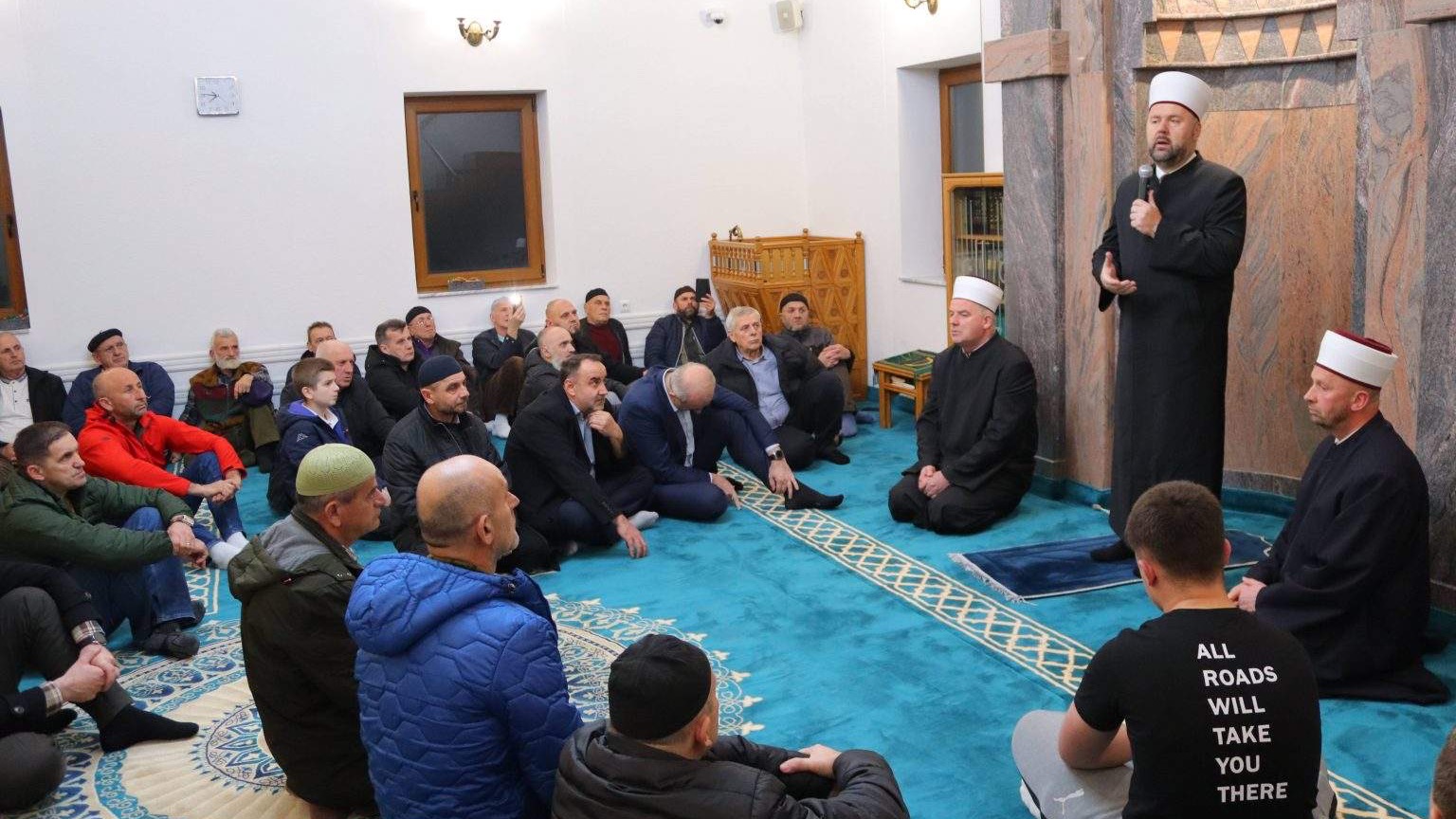 Muftija Dizdarević održao predavanje u džematu Karadaglije - Koprivci - Oruče