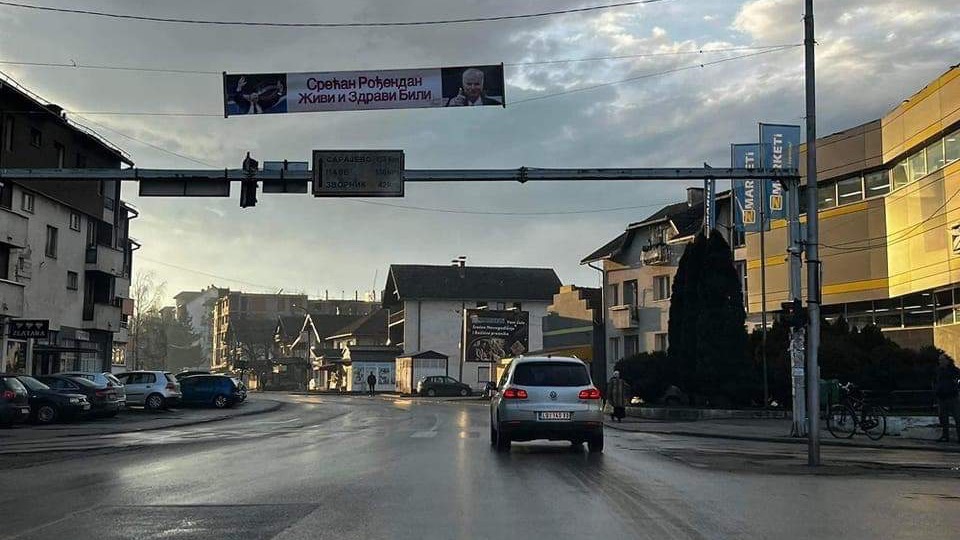 Memorijalni centar o banerima s likom Ratka Mladića: Krivično djelo veličanja ratnih zločinaca