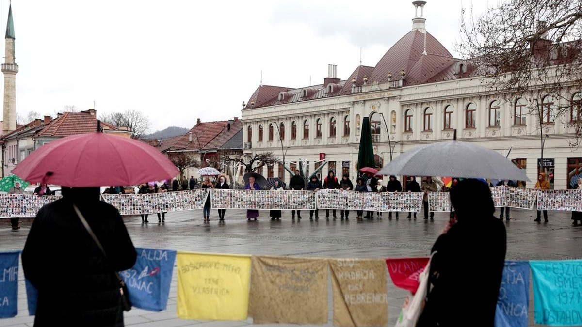 Tuzla: Majke i žene Srebrenice i Podrinja pozivaju Schmidta da pojasni izjave iz Budimpešte