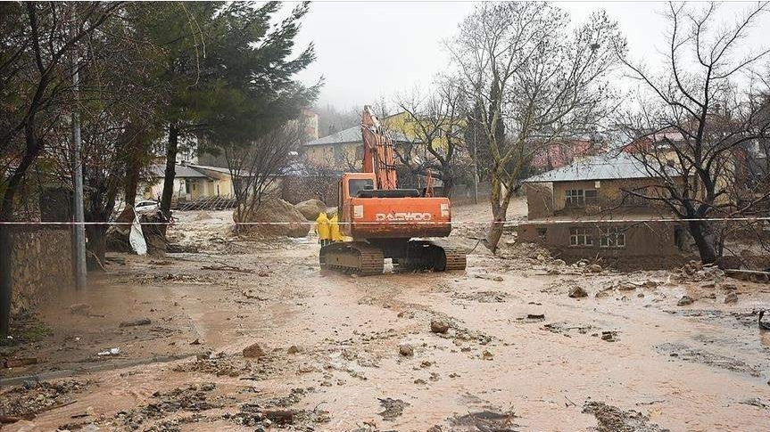 Broj poginulih u poplavama na jugoistoku Turske povećan na 14